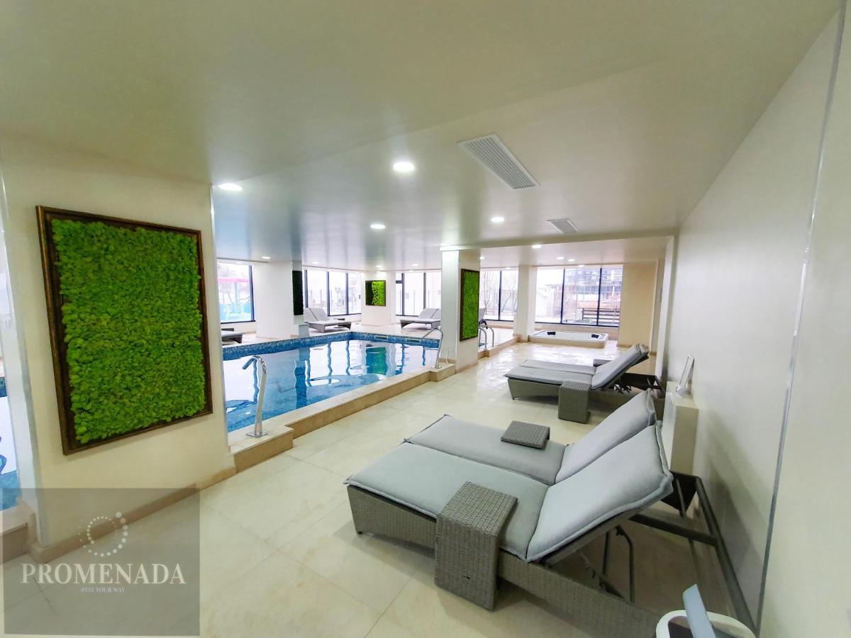 Royale Sundance Studio 7 Beach Spa & Pool Mamaia Nord Kültér fotó